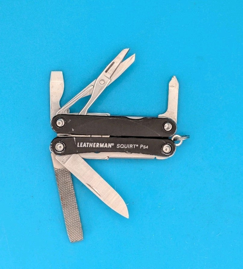 Leatherman SQUIRT PS4 Multi-Tool With Pliers Scissors Knife BLACK!