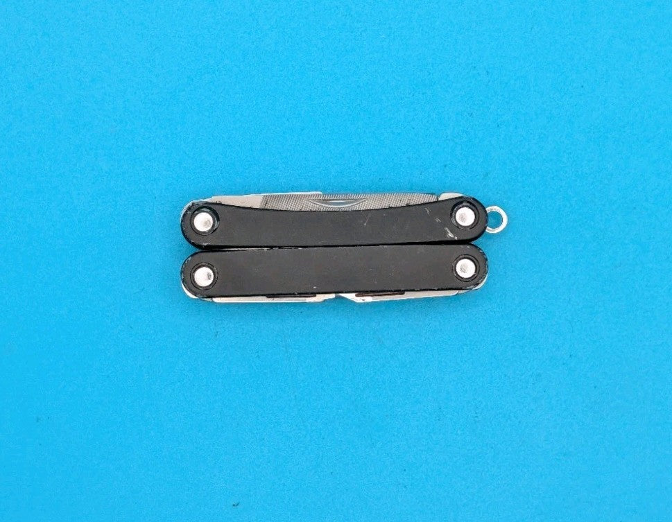 Leatherman SQUIRT PS4 Multi-Tool With Pliers Scissors Knife BLACK!