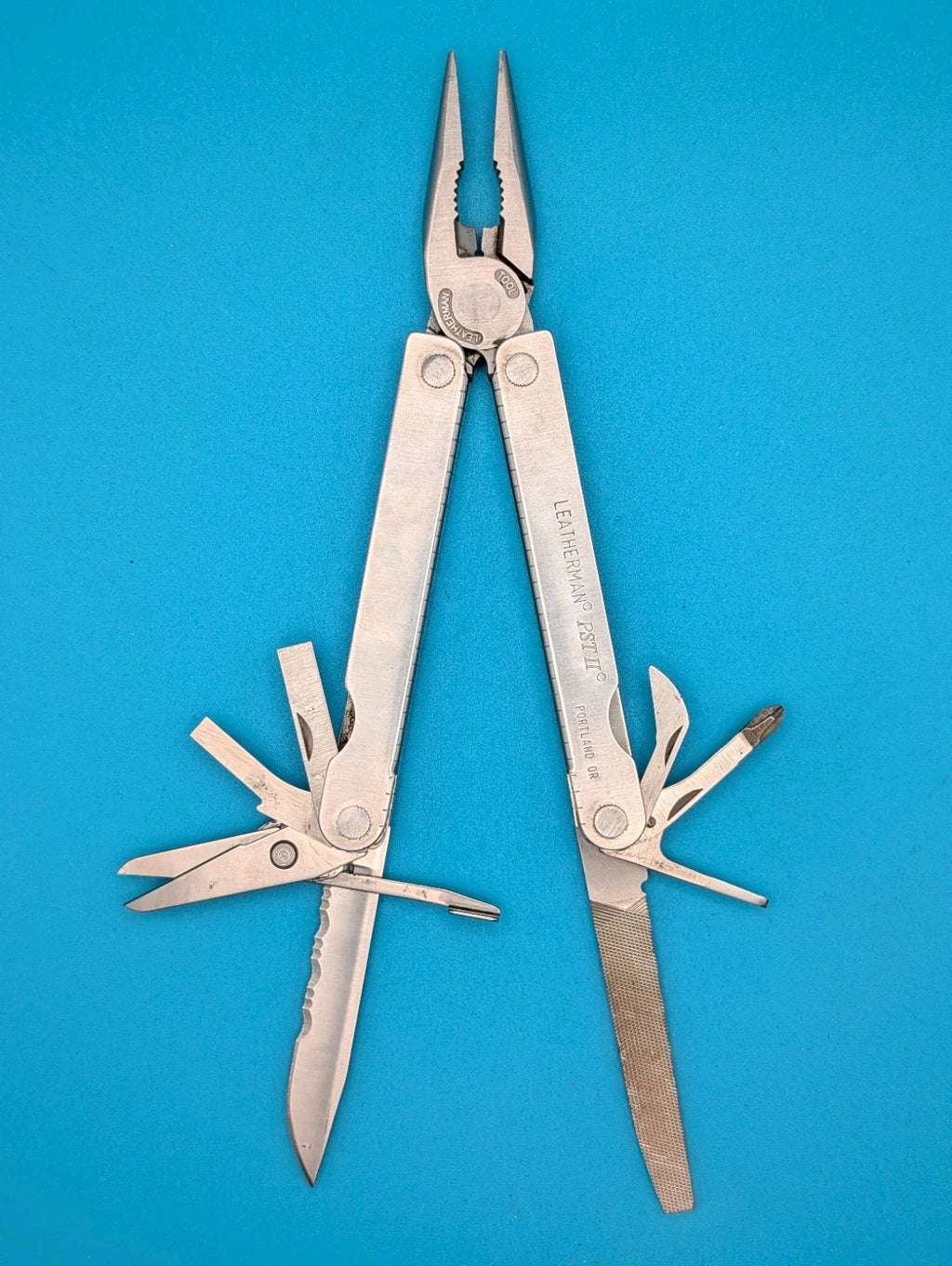 Leatherman PST 2 Multi Tool! 09/03 date stamp! Fast Shipping!