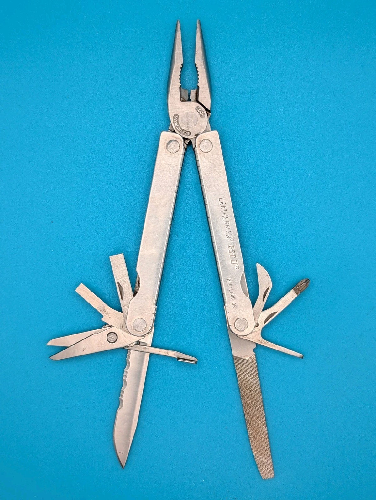 Leatherman PST 2 Multi Tool! 09/03 date stamp! Fast Shipping!