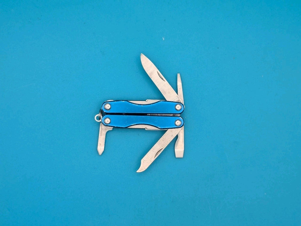 Leatherman Squirt S4 Multi-Tool, Key Ring, Retired, Blue