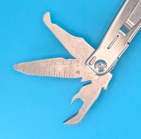 Leatherman Wingman Multi-Tool with Sheath