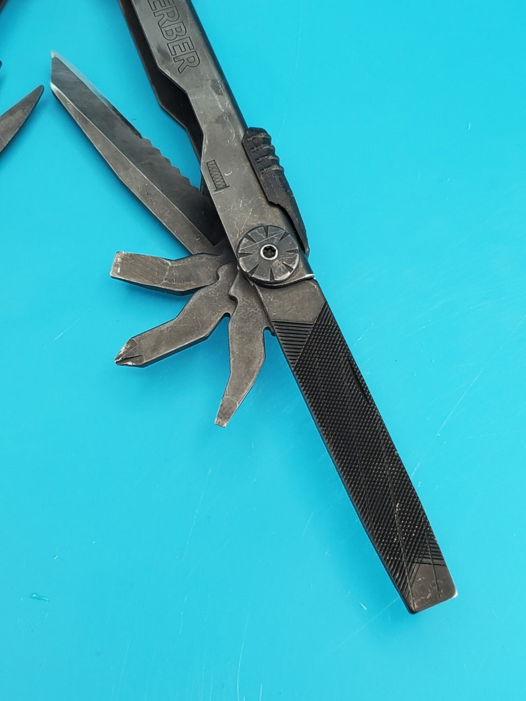 Gerber Diesel Multi Plier Black Multi-Tool!