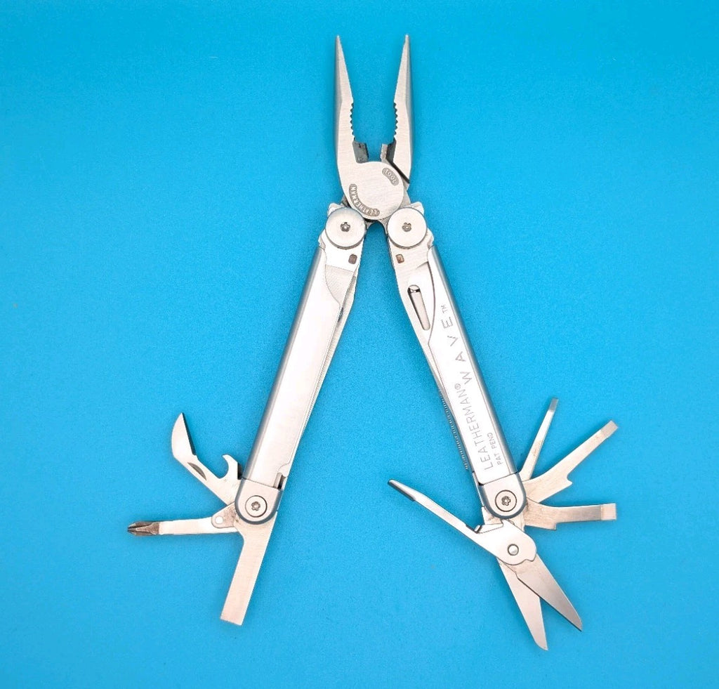 Vintage Leatherman Wave Original Multi Tool! Dated 0402 (APR, 2002) WITH SHEATH!