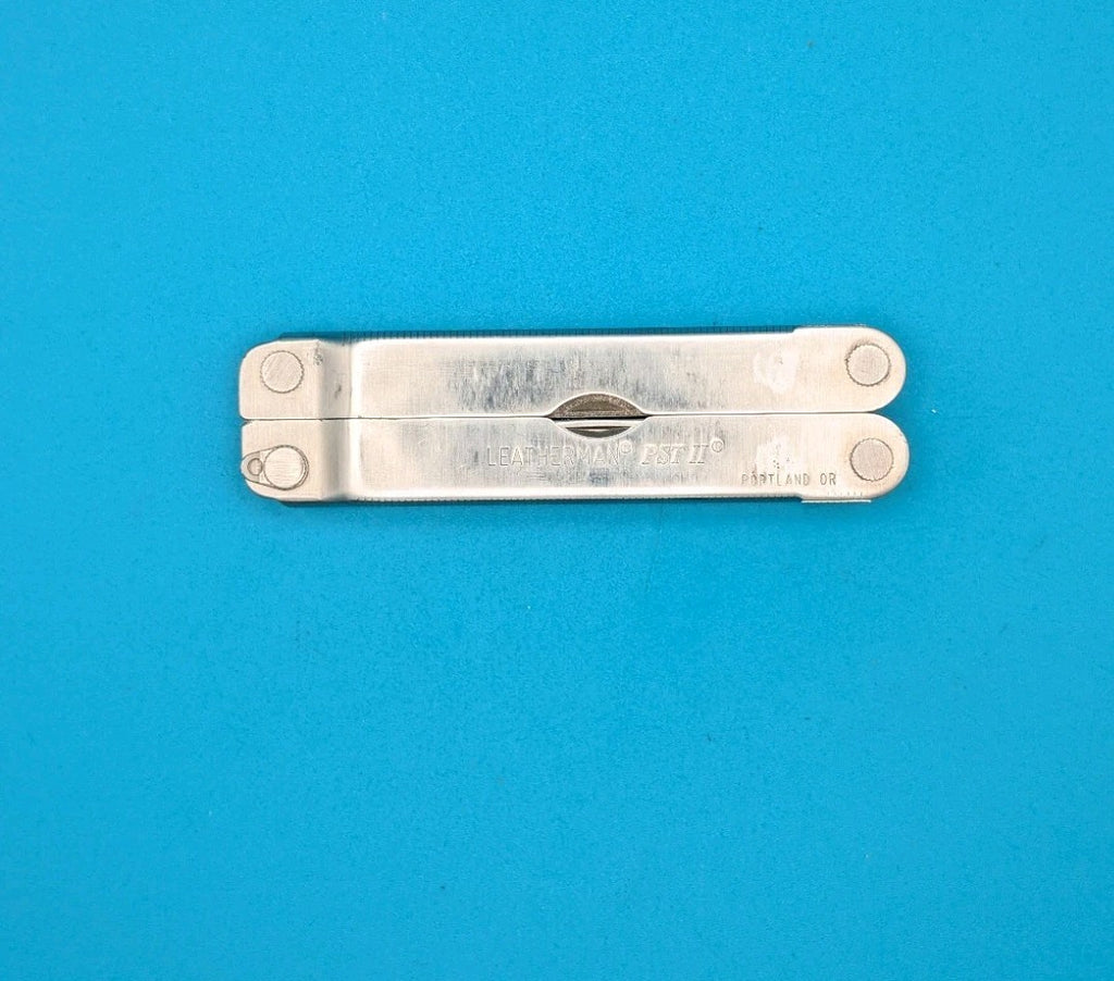Leatherman PST 2 Multi Tool! 04/03 date stamp! Fast Shipping!