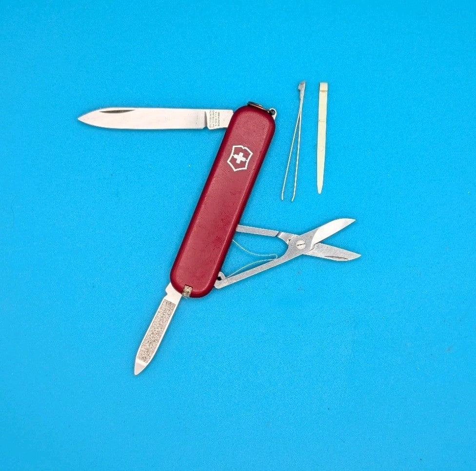 Victorinox Ambassador 74mm Swiss Army Knife Multi Tool!