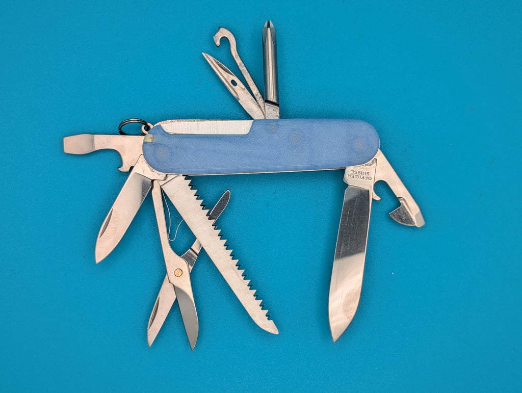 CUSTOM VICTORINOX FIELDMASTER GLOW IN THE DARK FIREFLY BLUE SWISS ARMY KNIFE!