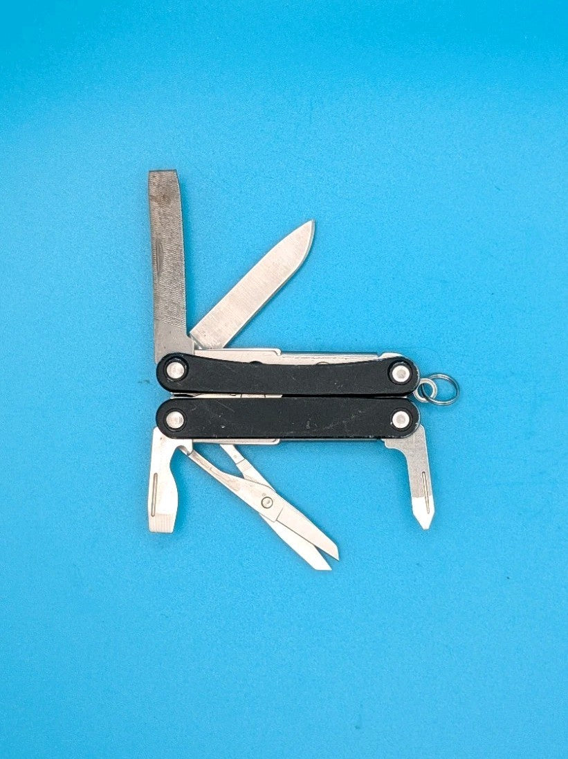 Leatherman SQUIRT PS4 Multi-Tool With Pliers Scissors Knife BLACK!