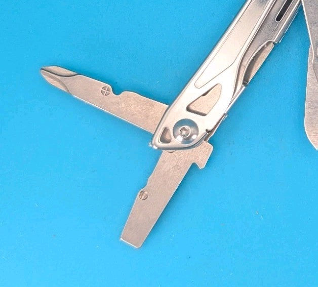 Leatherman Wingman Multi-Tool with Sheath