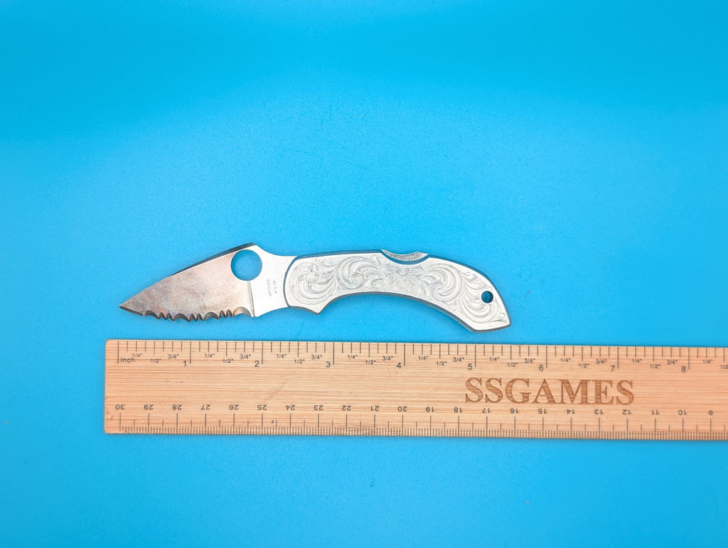 Spyderco Dragonfly Stainless Steel Handle ATS-55 Flower Engraved Pattern!