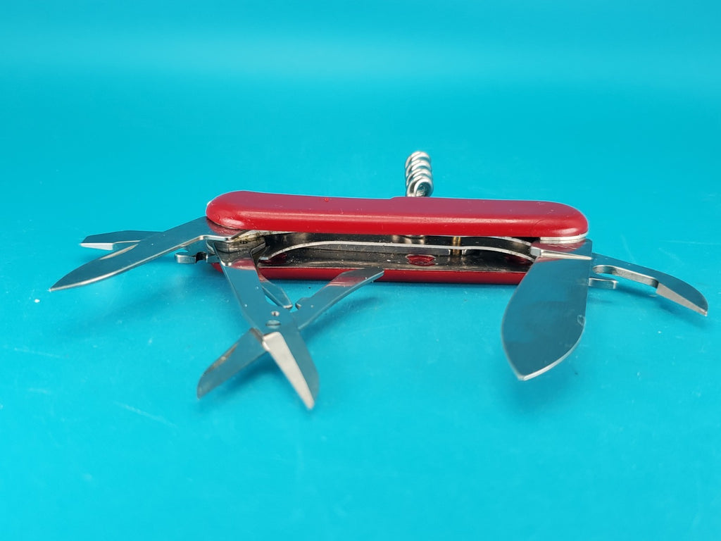 Wenger Traveler Red Swiss Army Knife Multi Tool!