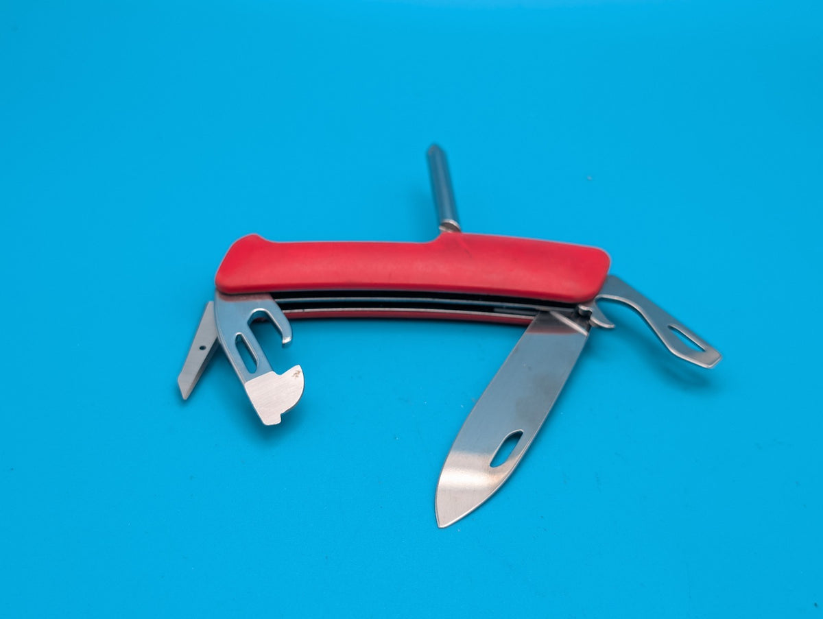 Swiza D16-123 Swiss Pocket Knife Stainless Steel Blades OD Red Synthetic Handle