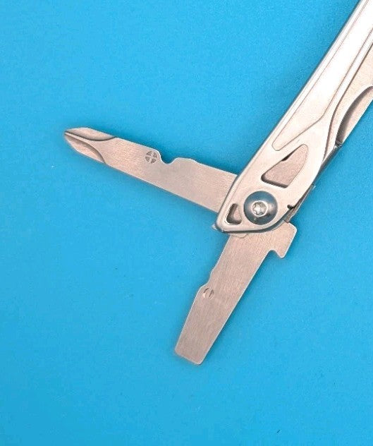 Leatherman Sidekick Multi-Tool, Knife, Pliers, Saw, Stainless! With Sheath!