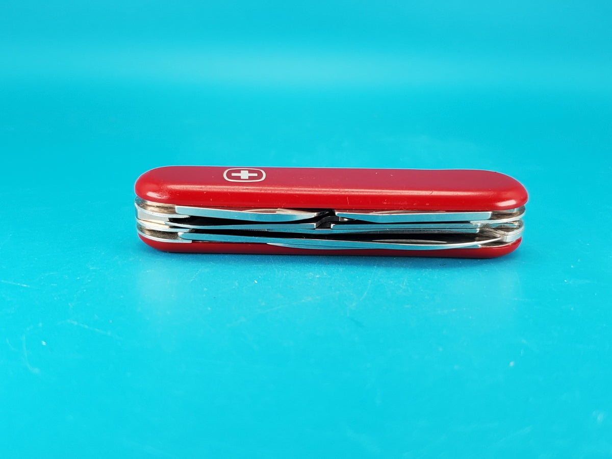 Wenger Traveler Red Swiss Army Knife Multi Tool!