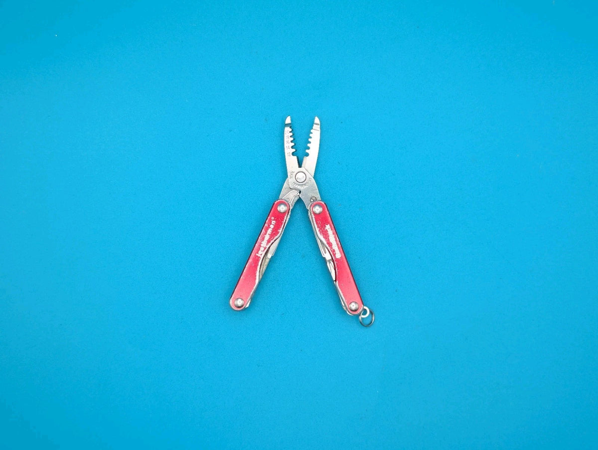 Leatherman Squirt E4 USA Radio Shack! Limited Edition!