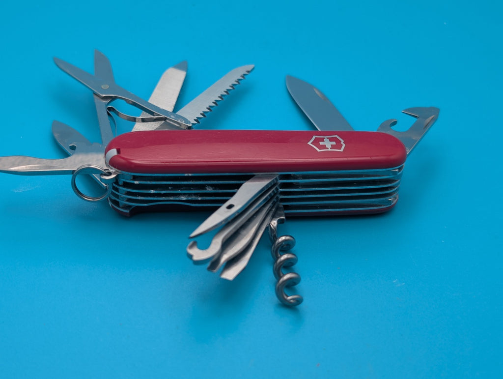 Victorinox Ranger Swiss Army Knife Red Multi-Tool! NICE!