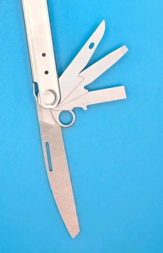 LEATHERMAN Bond Multitool, Stainless Steel Everyday Tool! WITH SHEATH!