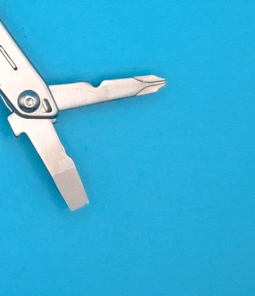 LEATHERMAN WINGMAN MULTI-TOOL! FAST SHIPPING!