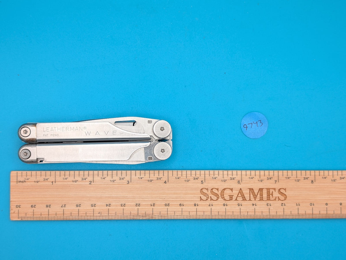 Leatherman Wave Original Vintage Retired, Dated 0401 (APRIL, 2001)