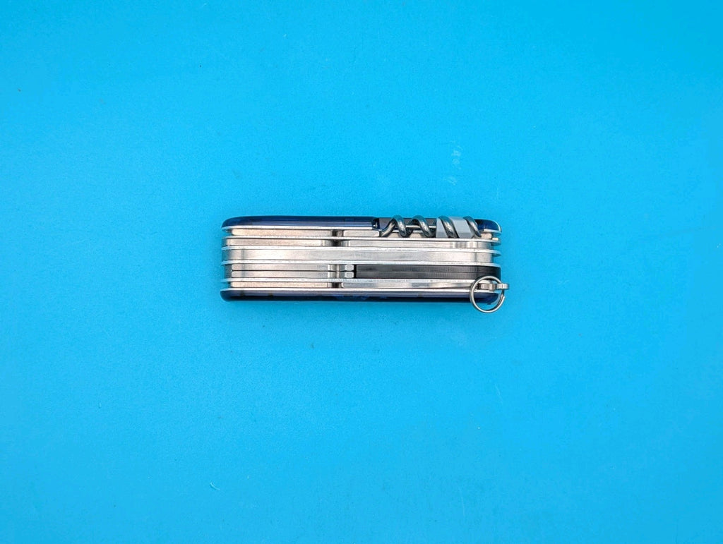 Victorinox Cybertool M (34) Swiss Army Knife Multi Tool! Blue! With Sheath!