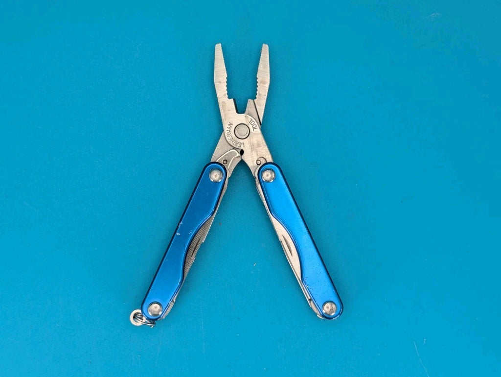 Leatherman Squirt P4 Multi-Tool, Key Ring, Retired, Blue