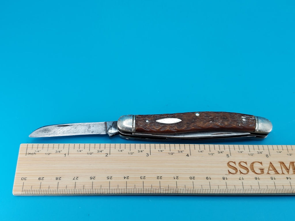Camillus New York USA #69 Premium Stock Knife Jigged Bovine Bone 1950’s Era