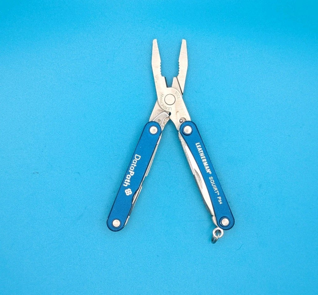 Leatherman SQUIRT PS4 Multi-Tool! BLUE! *broken scissors spring*