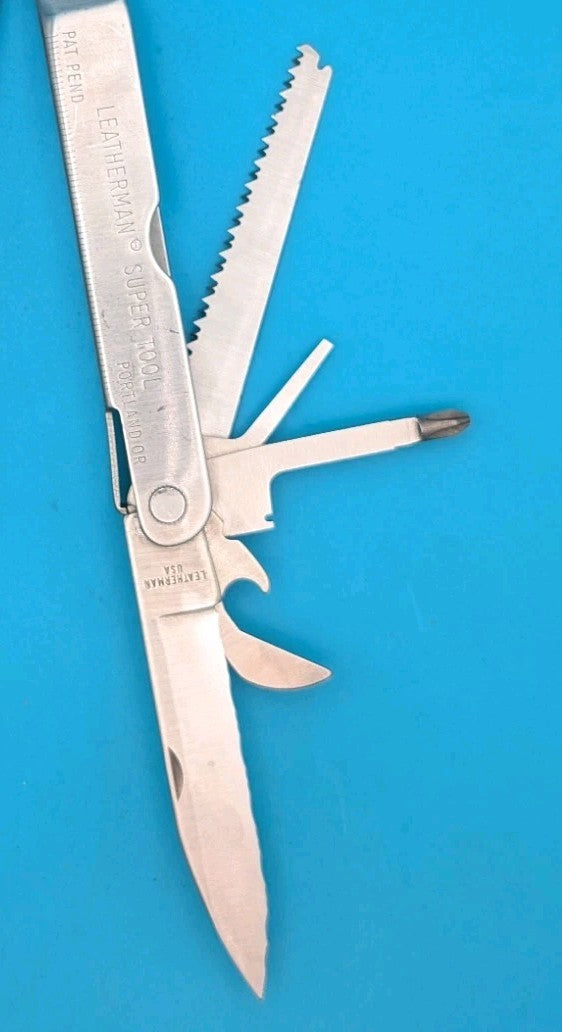 LEATHERMAN Super TOOL Multi Function Tool PLIERS, Stainless! 08/95 DATE