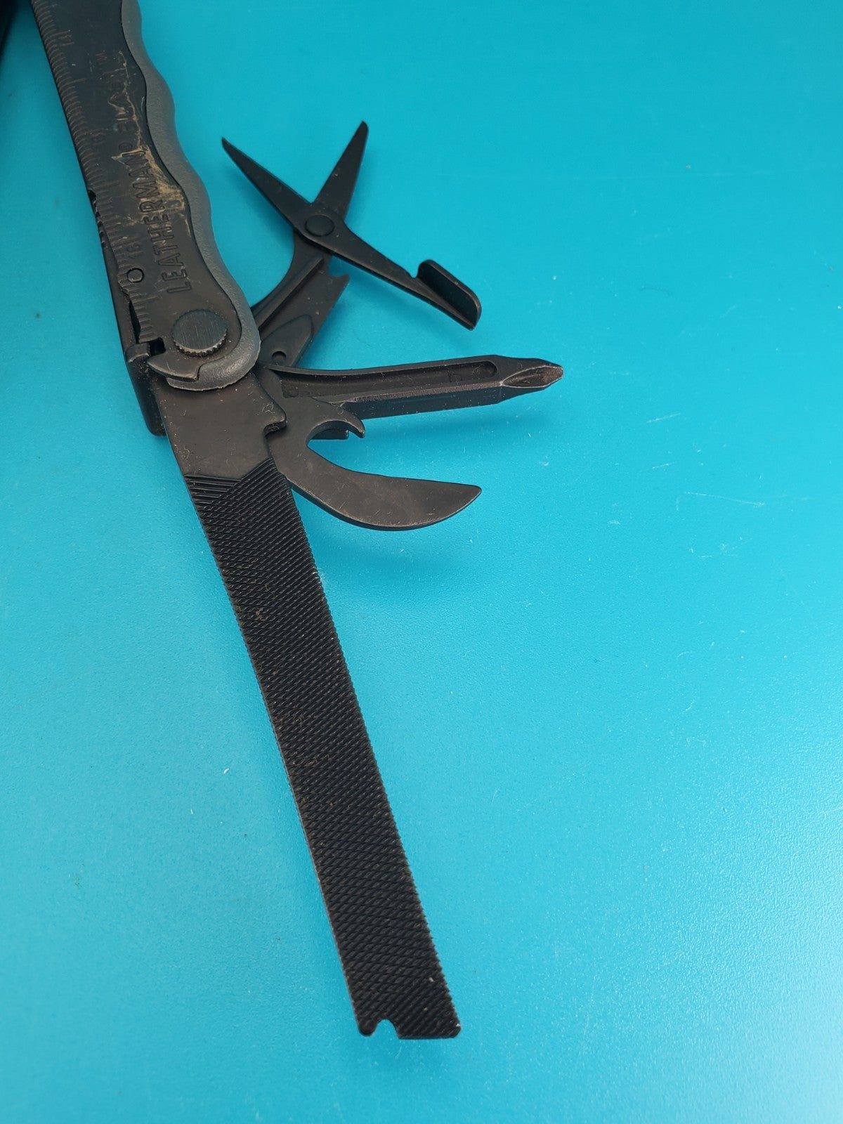 Leatherman BLAST Multi-Tool , Retired Multitool w/ Knife Pliers! BLACK OXIDE!