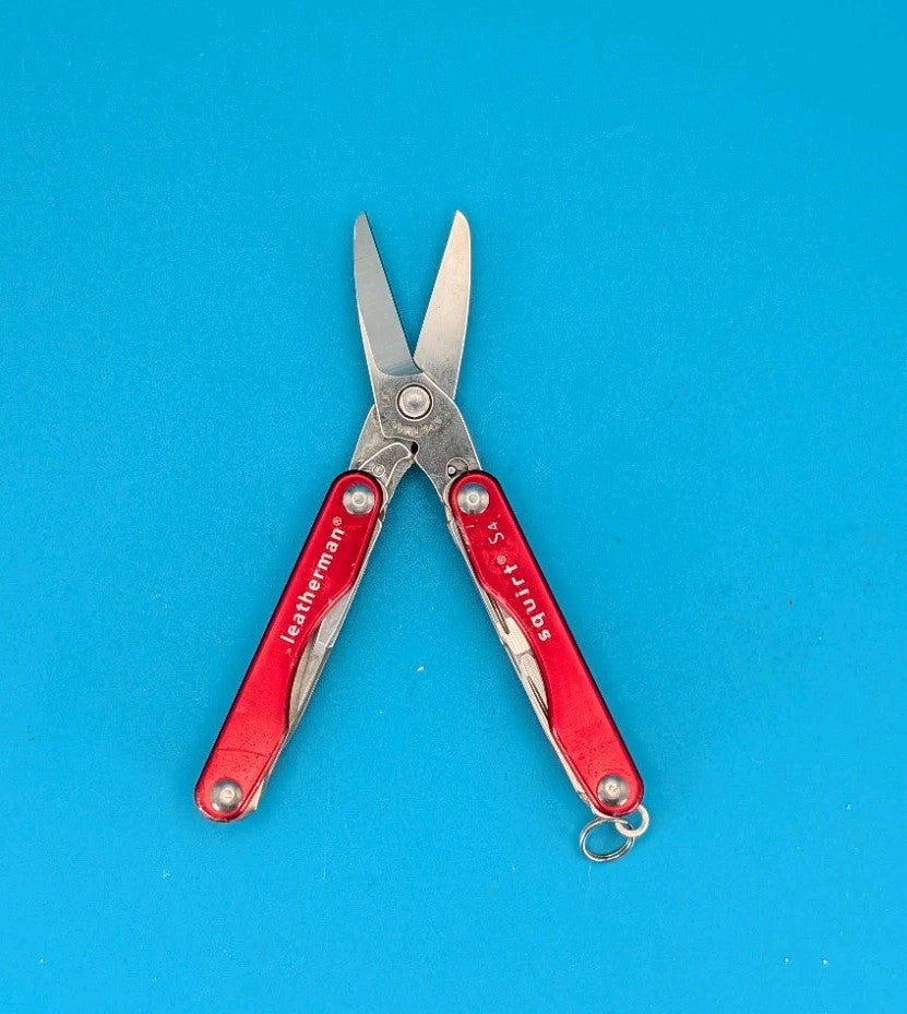 Leatherman Squirt S4 Multi-Tool, Key Ring, Retired, RED!