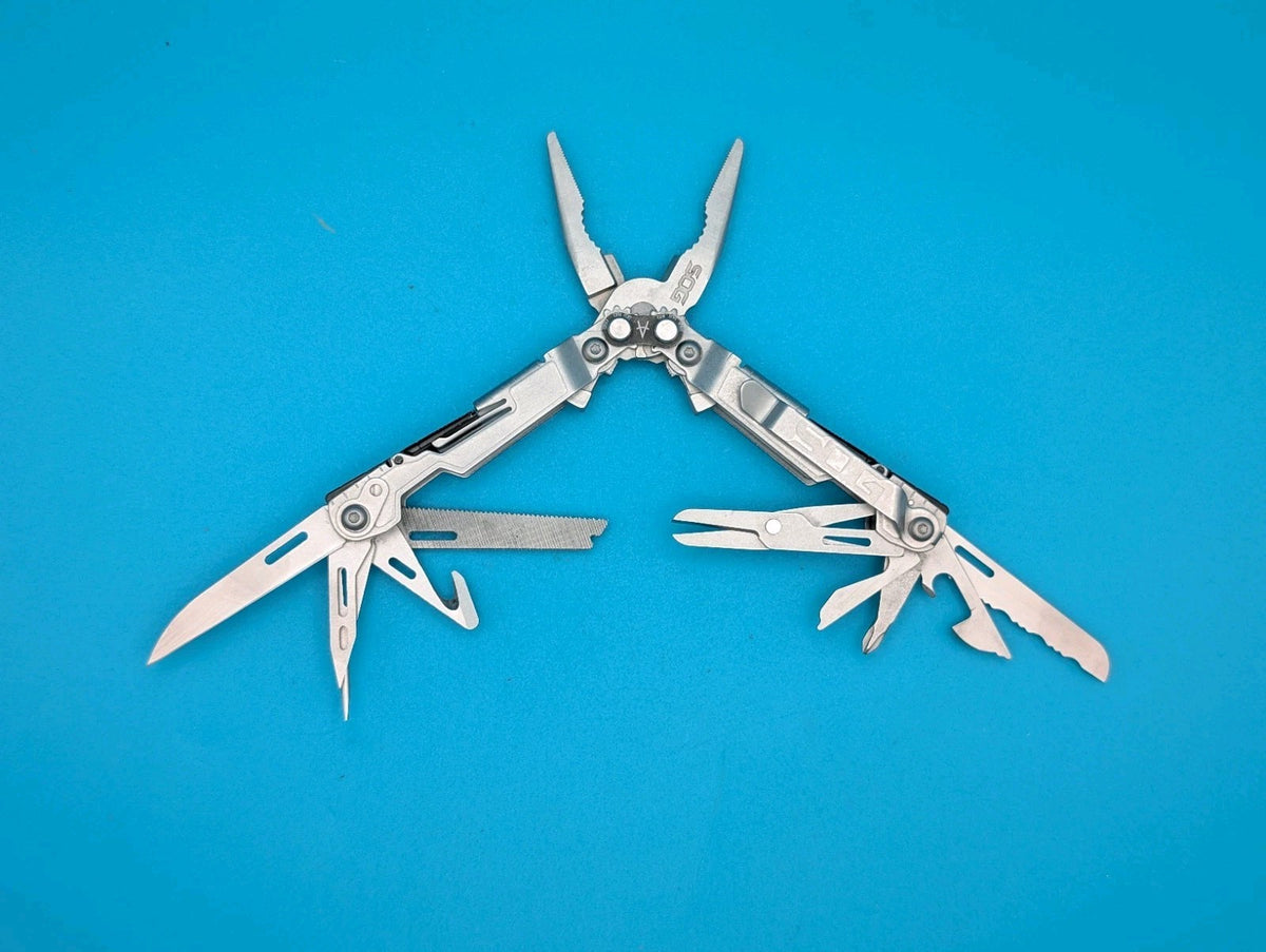 SOG PowerPint Tool Compact Lightweight Silver Multi-Tool!