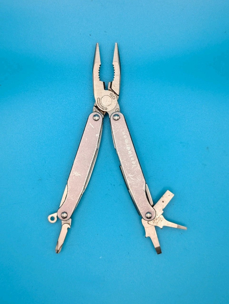 Leatherman Juice S2 Gray Multi Tool! RETIRED!