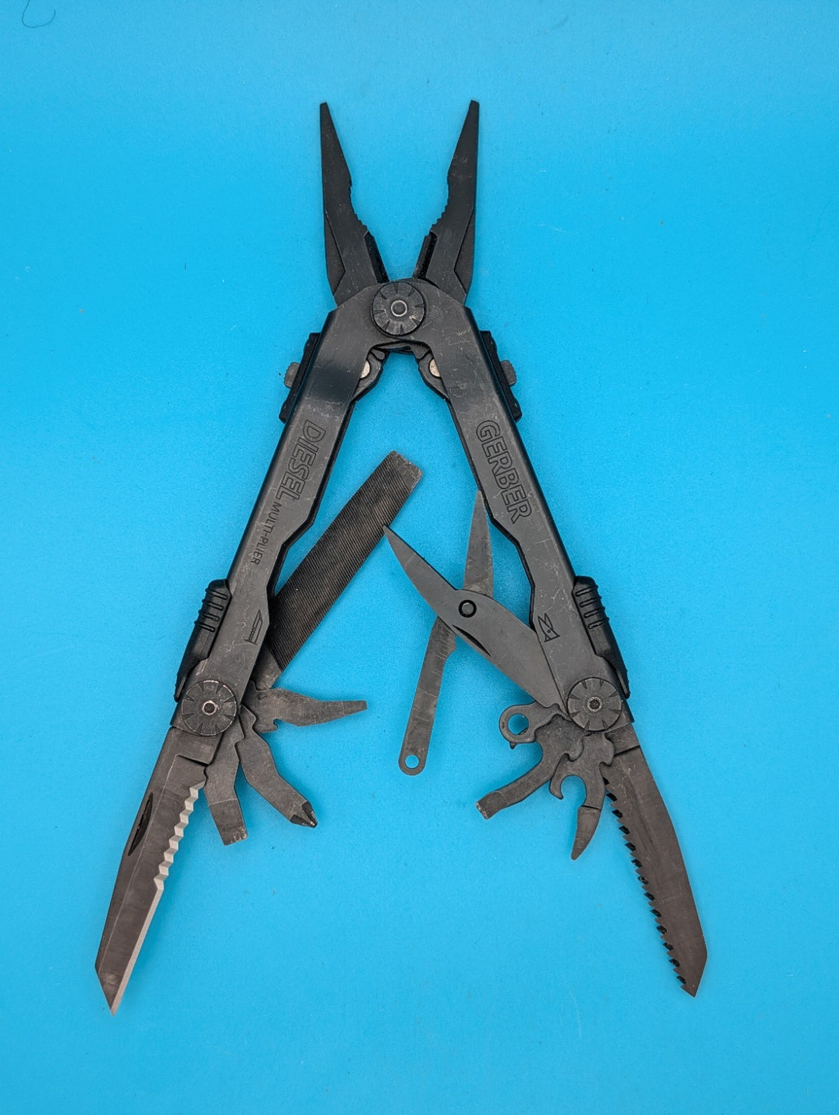 Gerber Diesel Multi Plier Black Multi-Tool!