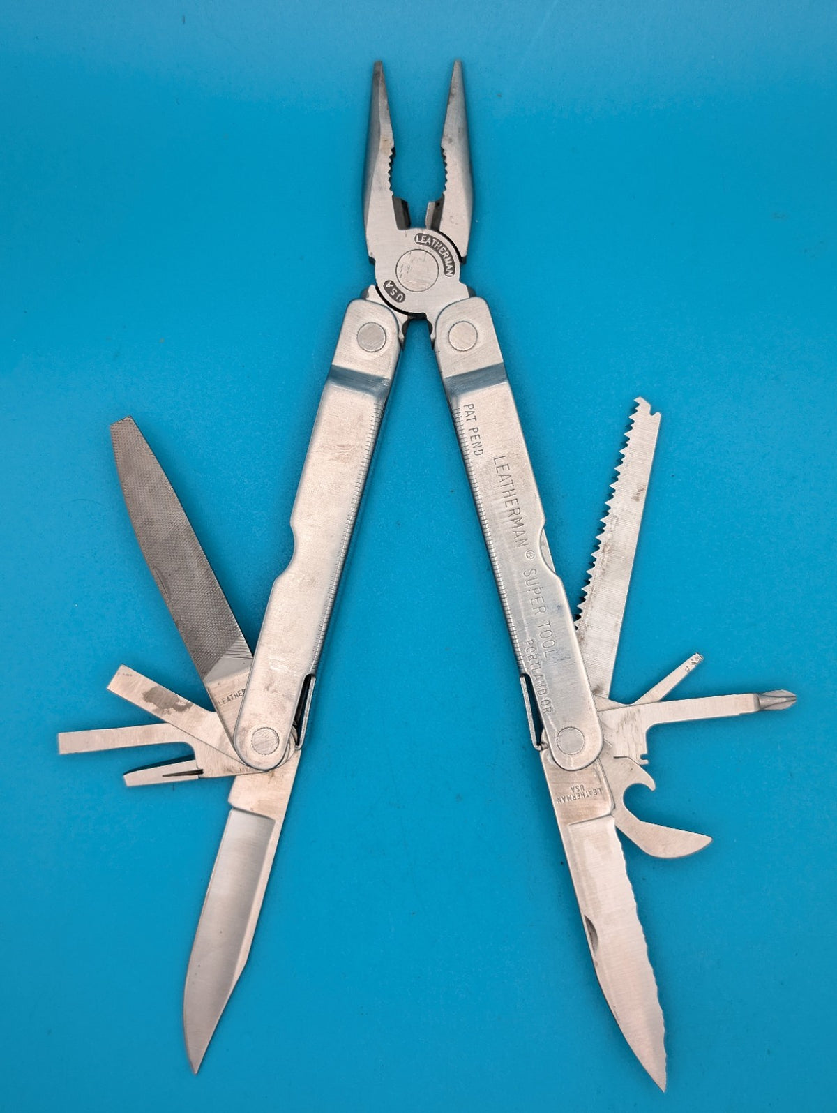 LEATHERMAN Super TOOL Multi Function Tool PLIERS, Stainless! 01/96 DATE