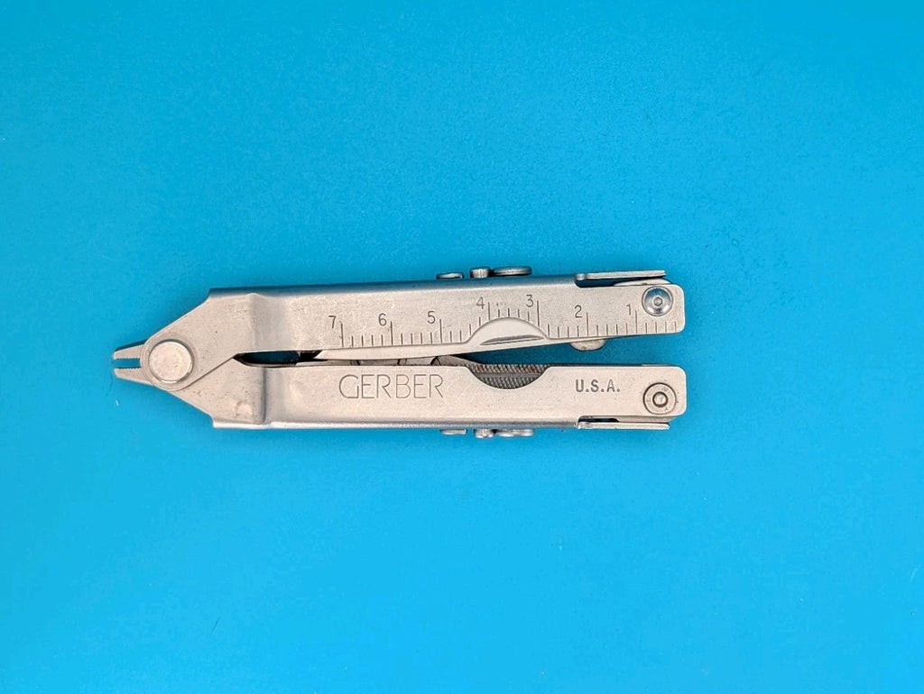 Vintage Gerber Stainless Steel Needlenose MP400 Multi-Tool Pliers! With Sheath!