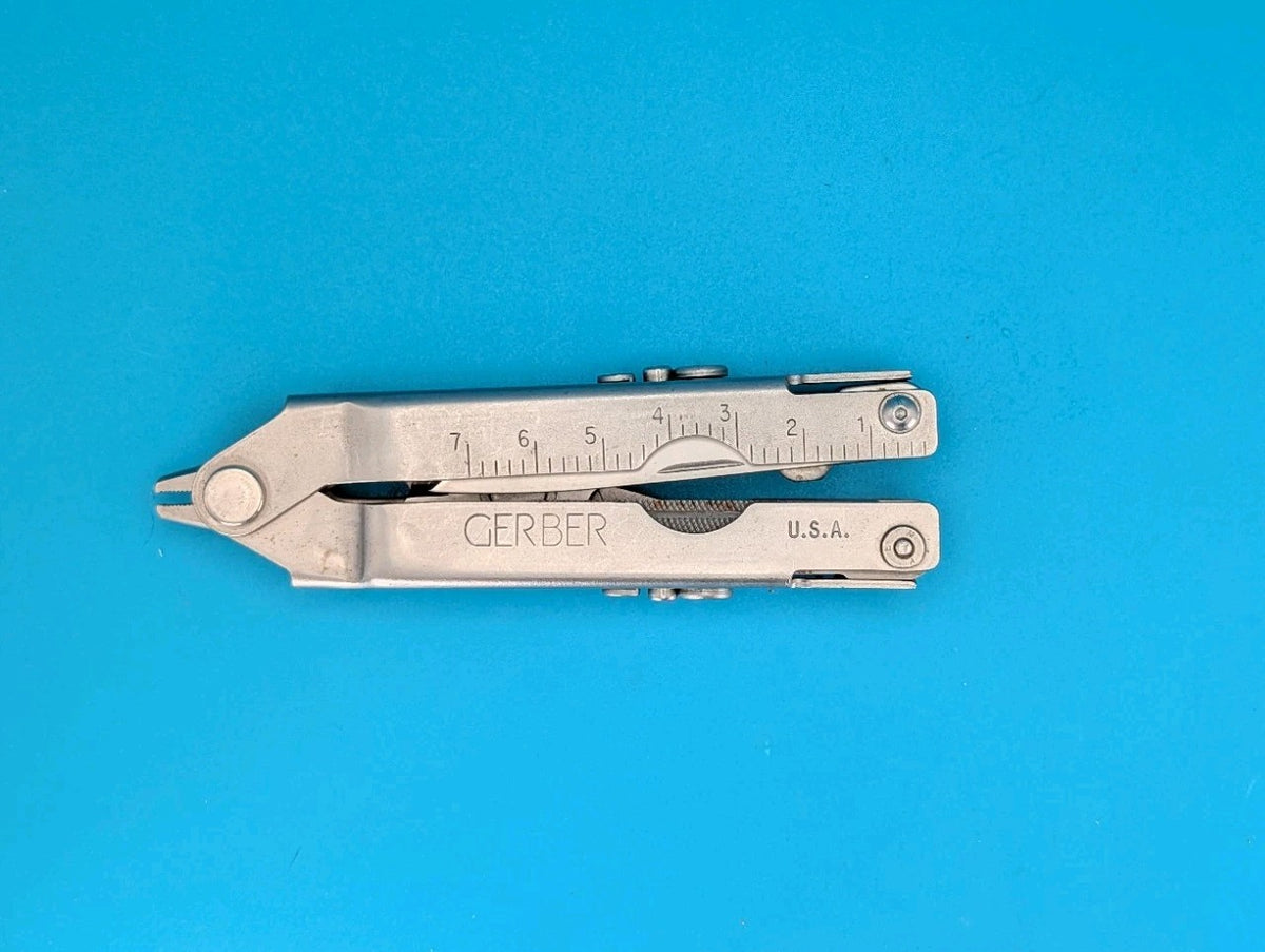 Vintage Gerber Stainless Steel Needlenose MP400 Multi-Tool Pliers! With Sheath!