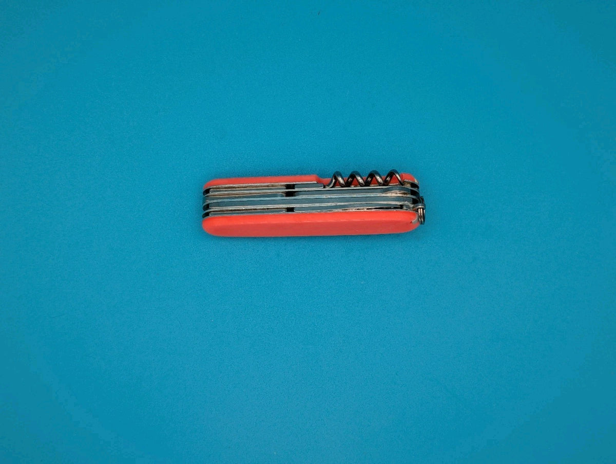 CUSTOM VICTORINOX EXPLORER GLOW IN THE DARK SWISS ARMY KNIFE!