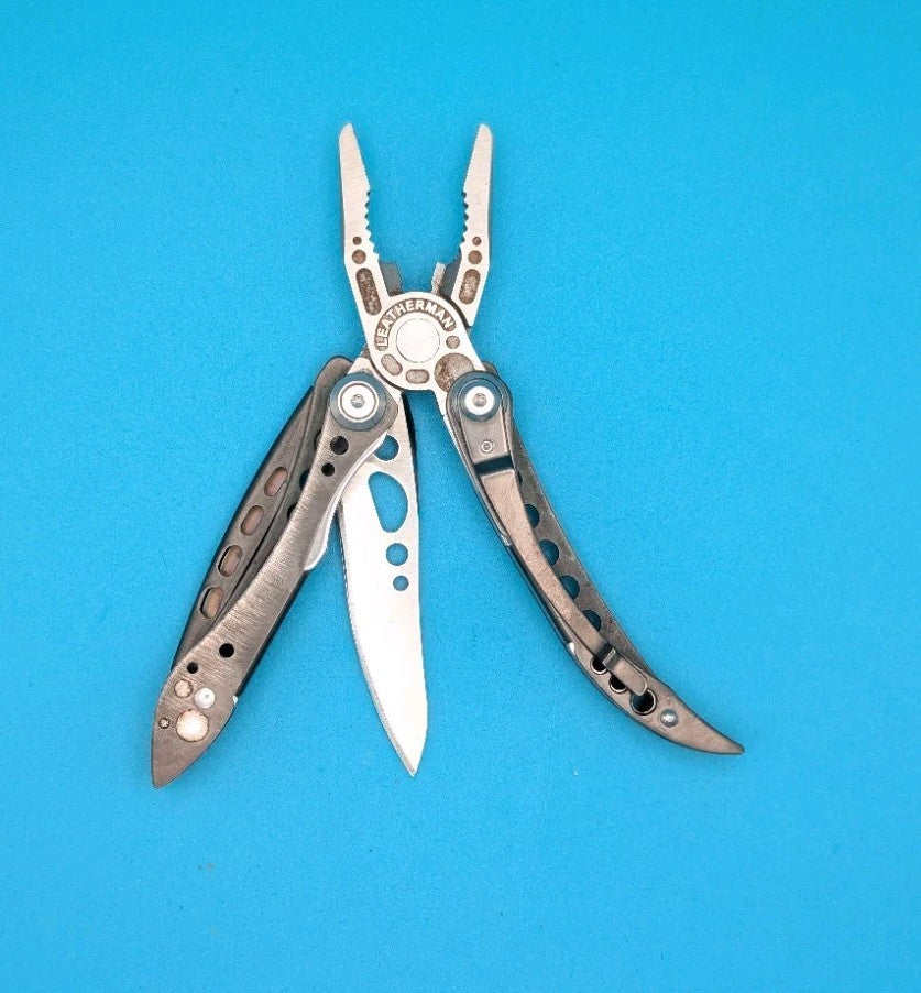 Leatherman Freestyle CX Multi-Tool - Discontinued - FAST SHIPPING!