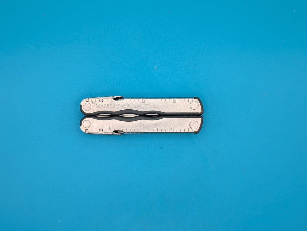 Leatherman BLAST Multi-Tool , Retired Multitool w/ Knife Pliers