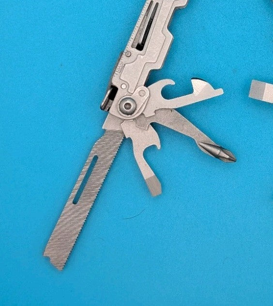 SOG Power Access Deluxe Knife with Pliers!