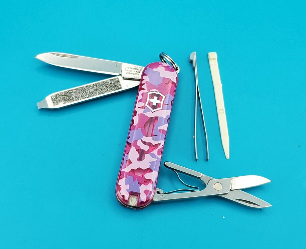 Victorinox Classic SD Swiss Army Knife 3 Tool Pocket Knife! PINK CAMO!