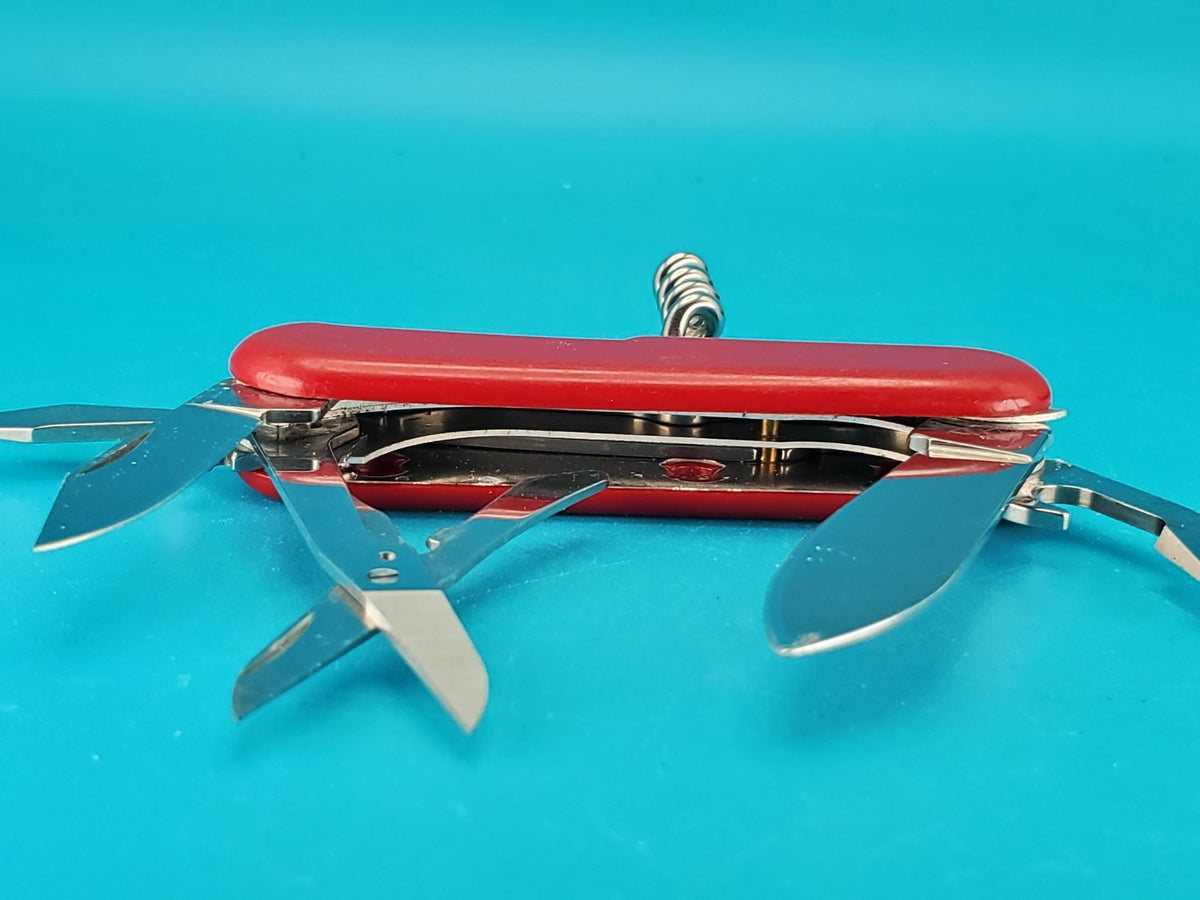 Wenger Classic 141 Red Swiss Army Knife Multi Tool! With Rare Clip Point Blade