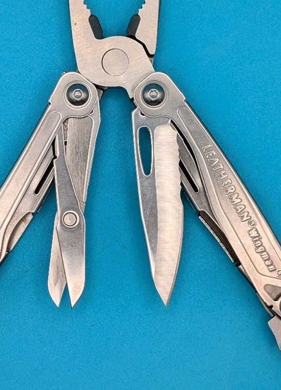 LEATHERMAN WINGMAN MULTI-TOOL! WITH SHEATH! FREE SHIPPING!