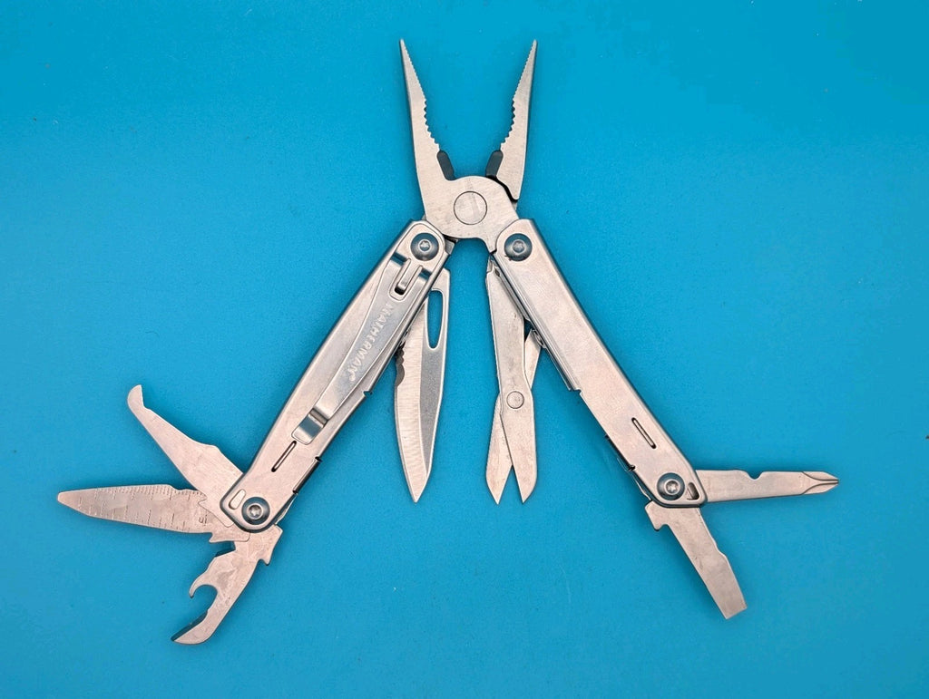 LEATHERMAN WINGMAN MULTI-TOOL! FAST SHIPPING!