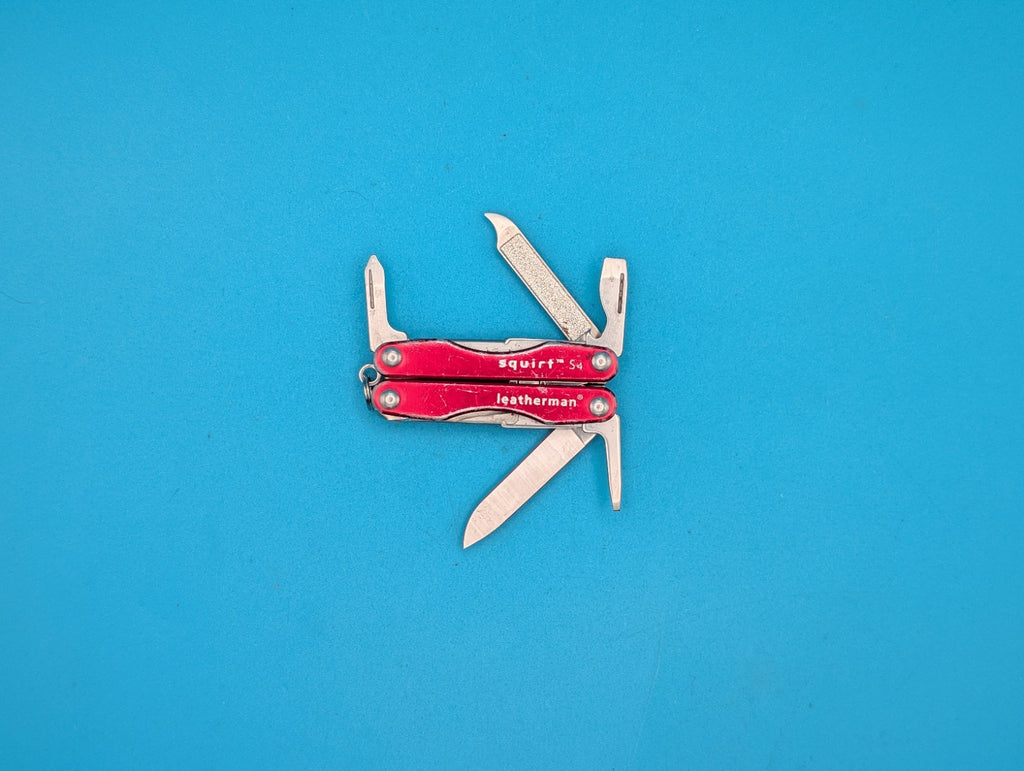 Leatherman "Squirt S4" Stainless Steel Multi Tool - RED!