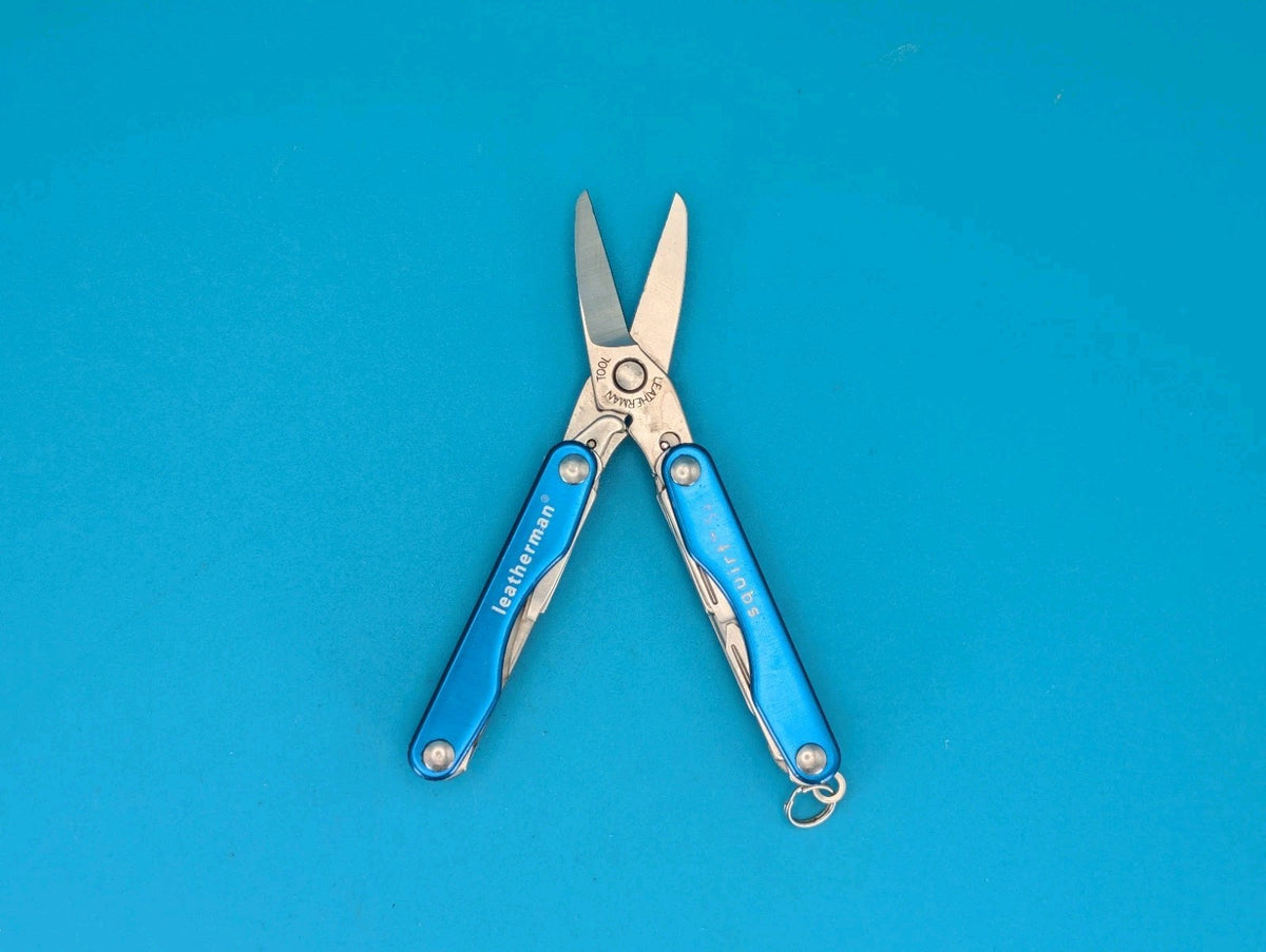 Leatherman Squirt S4 Multi-Tool, Key Ring, Retired, BLUE!