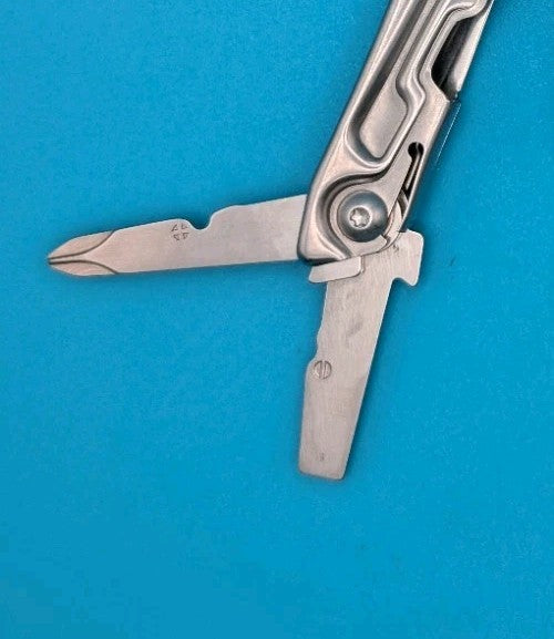 Leatherman Rev 3.8" Multi-Tool, Stainless!