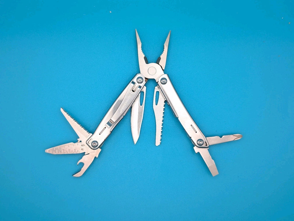 Leatherman Sidekick Multi-Tool, Knife, Pliers, Saw, Stainless!