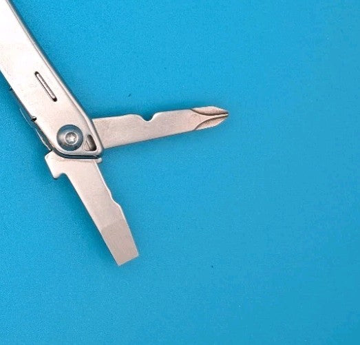 Leatherman Sidekick Multi-Tool, Knife, Pliers, Saw, Stainless!