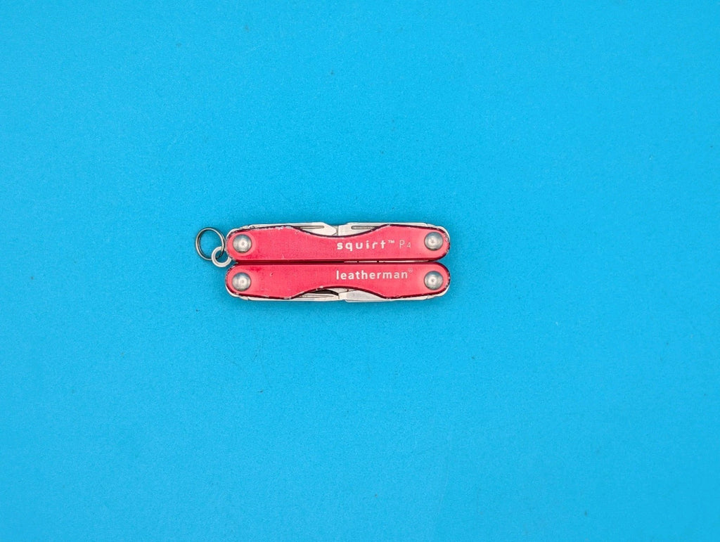 Leatherman Squirt P4 Multi-Tool, Key Ring, Retired, RED!